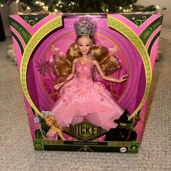 Mattel Universal Wicked Deluxe Glinda Fashion Doll URL MISPRINT RARE - Picture 1 of 4